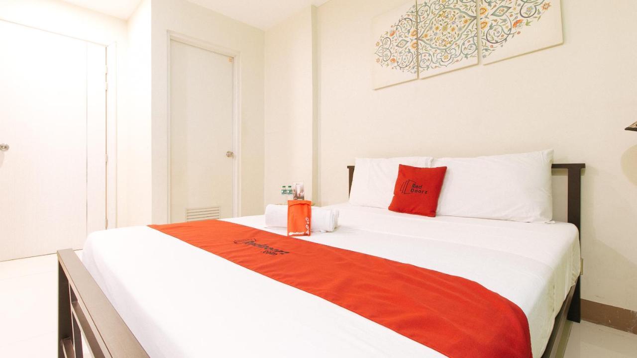 Reddoorz Plus @ Kamuning Quezon City Bagian luar foto