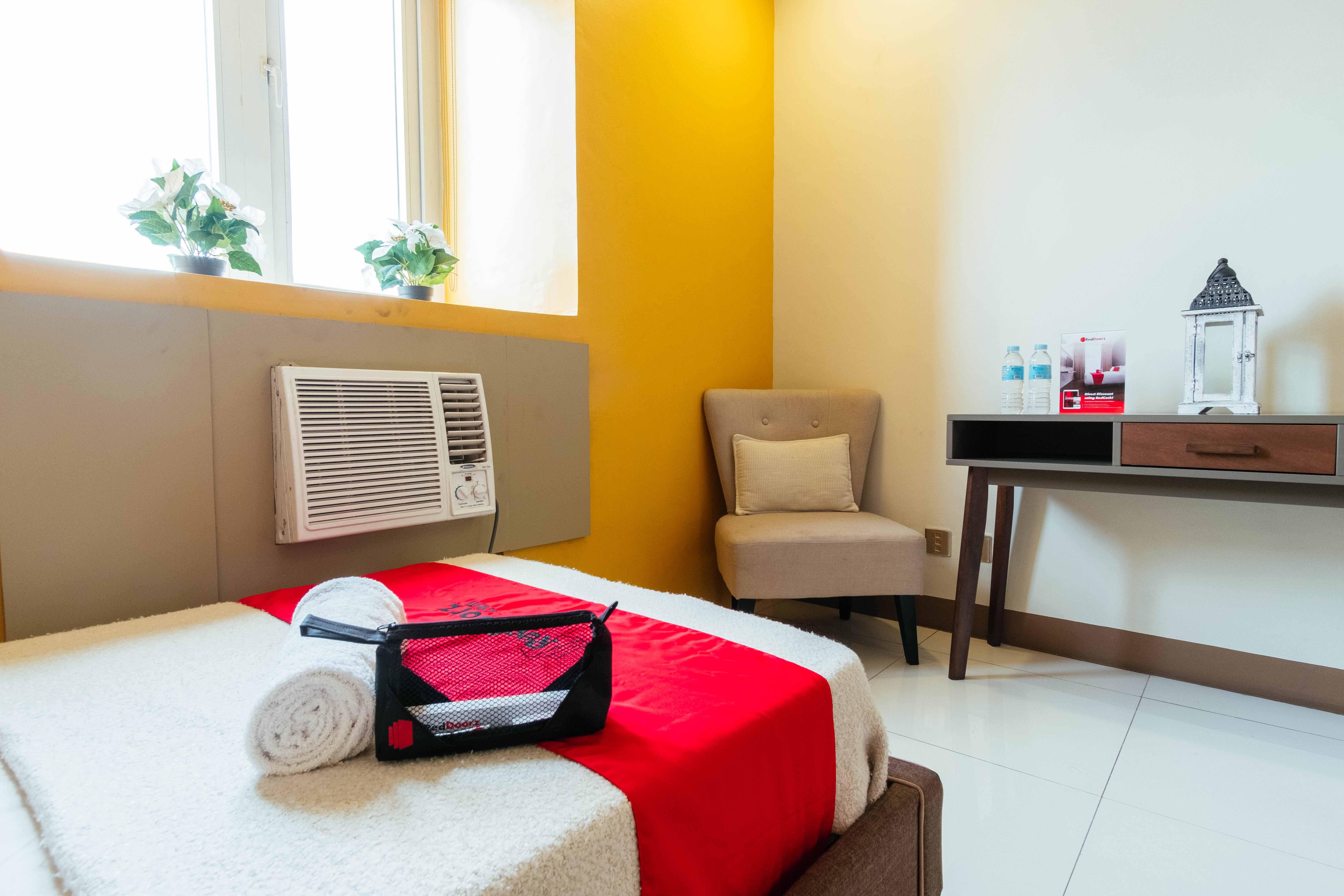 Reddoorz Plus @ Kamuning Quezon City Bagian luar foto