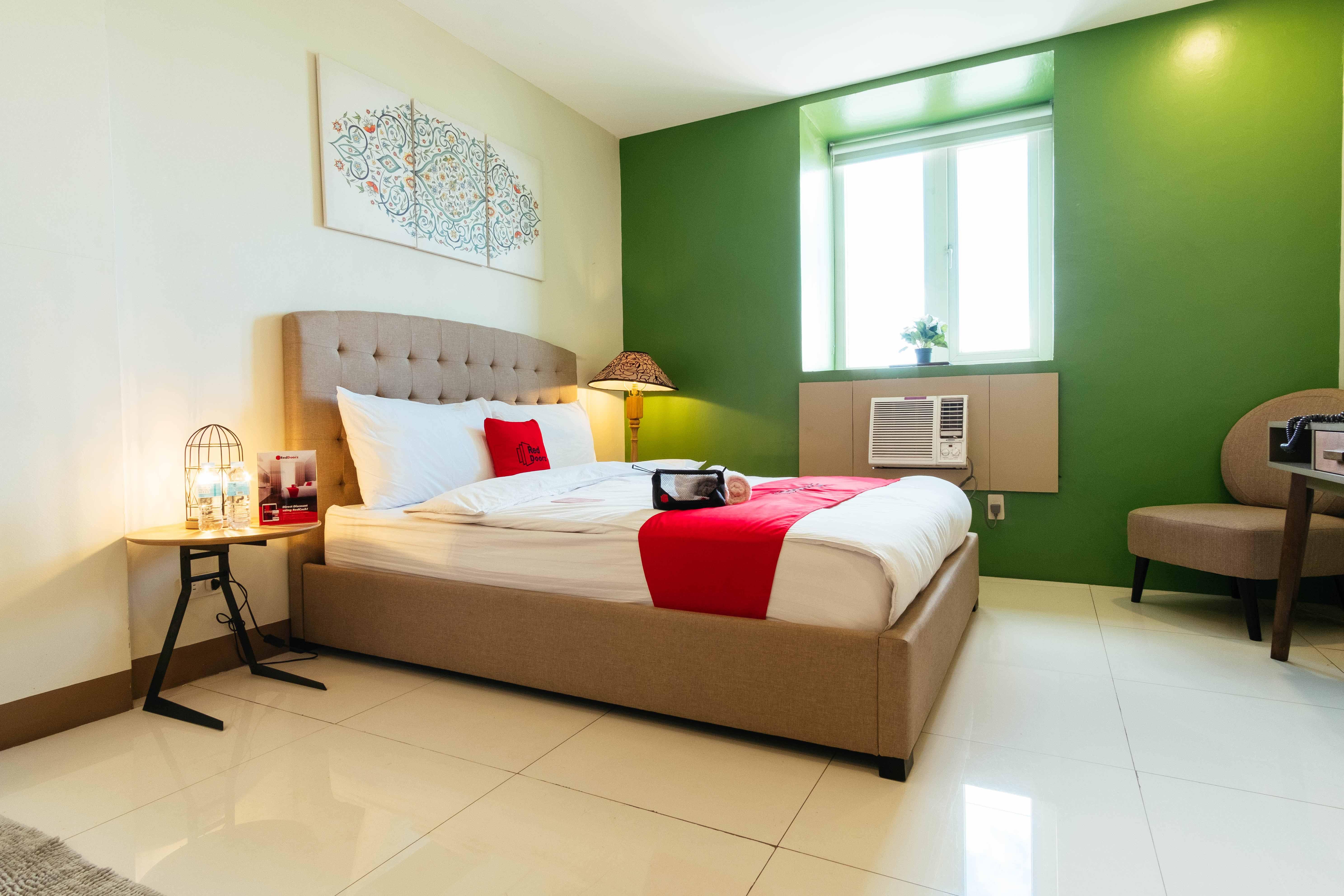 Reddoorz Plus @ Kamuning Quezon City Bagian luar foto